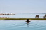 Ötcsillagos luxuspihenés Balatonfüreden!